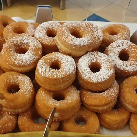 Gabbiano ホテル カットーリカ