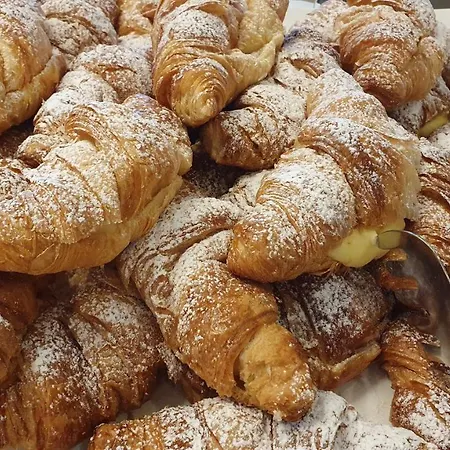 Gabbiano ホテル カットーリカ