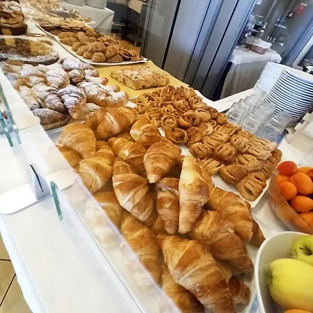 Отель Gabbiano 3*