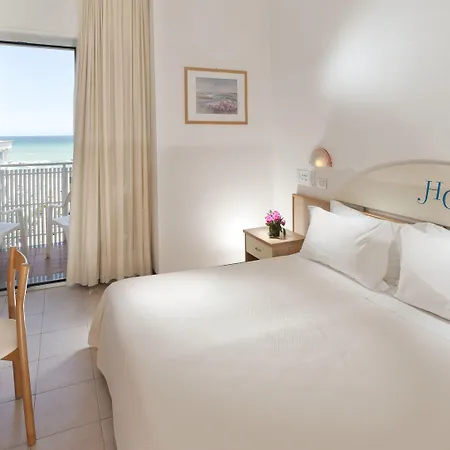Gabbiano Hotel 3*