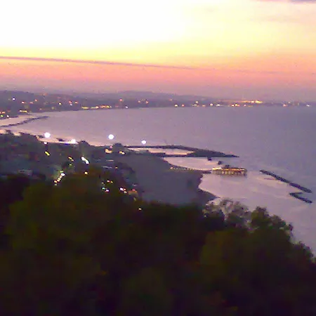 Gabbiano ホテル カットーリカ